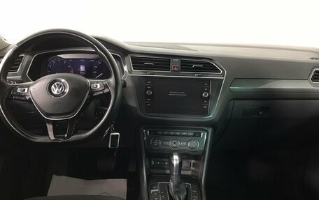 Volkswagen Tiguan II, 2017 год, 2 860 000 рублей, 16 фотография