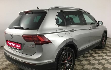 Volkswagen Tiguan II, 2017 год, 2 860 000 рублей, 6 фотография