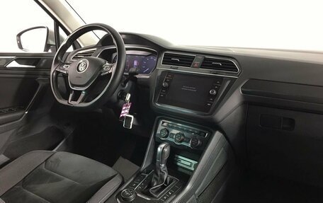 Volkswagen Tiguan II, 2017 год, 2 860 000 рублей, 20 фотография