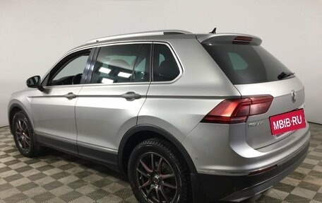 Volkswagen Tiguan II, 2017 год, 2 860 000 рублей, 8 фотография