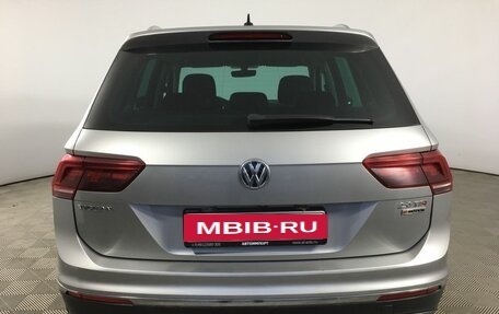 Volkswagen Tiguan II, 2017 год, 2 860 000 рублей, 7 фотография