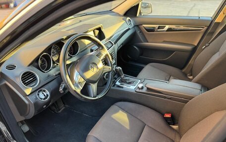 Mercedes-Benz C-Класс, 2011 год, 2 300 000 рублей, 5 фотография
