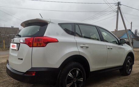 Toyota RAV4, 2015 год, 2 700 000 рублей, 7 фотография