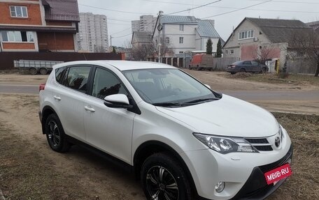 Toyota RAV4, 2015 год, 2 700 000 рублей, 9 фотография