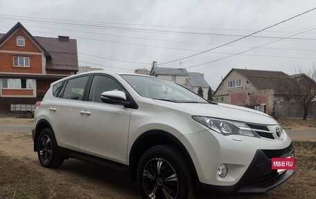 Toyota RAV4, 2015 год, 2 700 000 рублей, 6 фотография