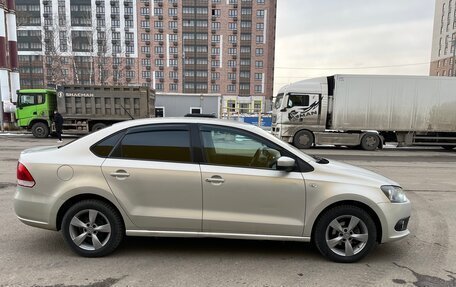 Volkswagen Polo VI (EU Market), 2013 год, 810 000 рублей, 5 фотография