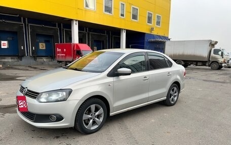 Volkswagen Polo VI (EU Market), 2013 год, 810 000 рублей, 2 фотография