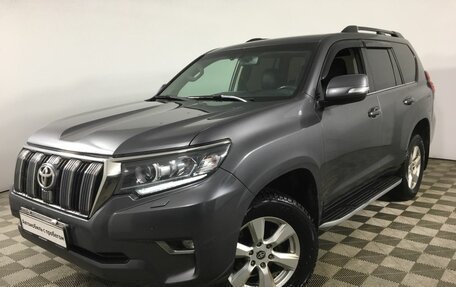 Toyota Land Cruiser Prado 150 рестайлинг 2, 2019 год, 3 730 000 рублей, 2 фотография