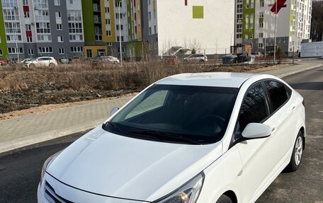 Hyundai Solaris II рестайлинг, 2016 год, 850 000 рублей, 4 фотография