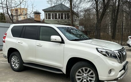 Toyota Land Cruiser Prado 150 рестайлинг 2, 2015 год, 3 490 000 рублей, 9 фотография