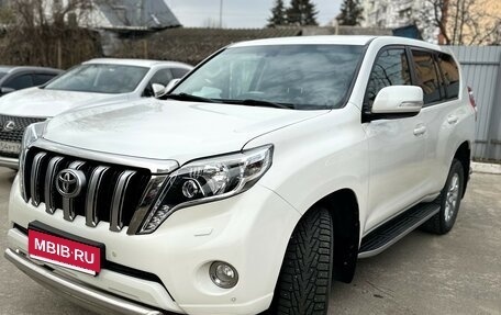 Toyota Land Cruiser Prado 150 рестайлинг 2, 2015 год, 3 490 000 рублей, 20 фотография