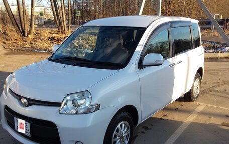 Toyota Sienta I, 2011 год, 1 350 000 рублей, 4 фотография