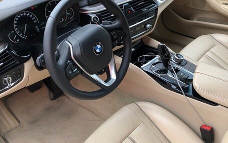 BMW 5 серия, 2018 год, 2 450 000 рублей, 17 фотография