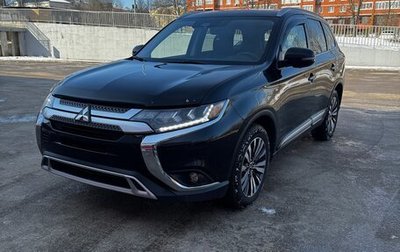 Mitsubishi Outlander III рестайлинг 3, 2020 год, 3 300 000 рублей, 1 фотография