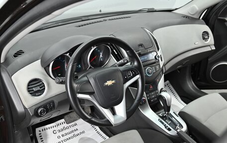 Chevrolet Cruze II, 2013 год, 855 000 рублей, 8 фотография