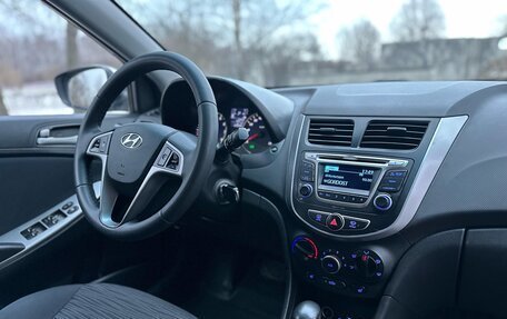 Hyundai Solaris II рестайлинг, 2016 год, 995 000 рублей, 8 фотография