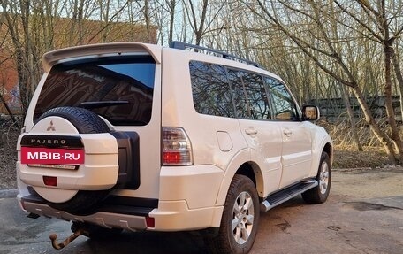 Mitsubishi Pajero IV, 2013 год, 2 200 000 рублей, 3 фотография