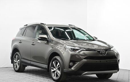 Toyota RAV4, 2019 год, 2 595 000 рублей, 2 фотография