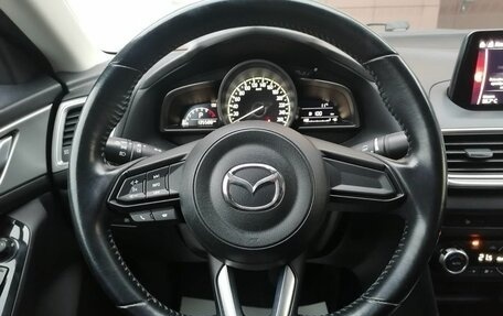 Mazda 3, 2018 год, 1 690 000 рублей, 10 фотография