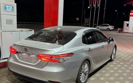 Toyota Camry, 2019 год, 2 750 000 рублей, 14 фотография