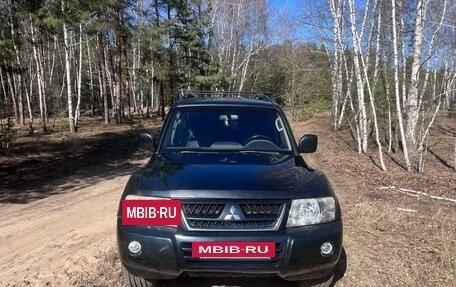 Mitsubishi Pajero III рестайлинг, 2005 год, 930 000 рублей, 3 фотография