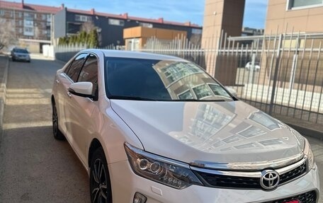 Toyota Camry, 2017 год, 2 фотография