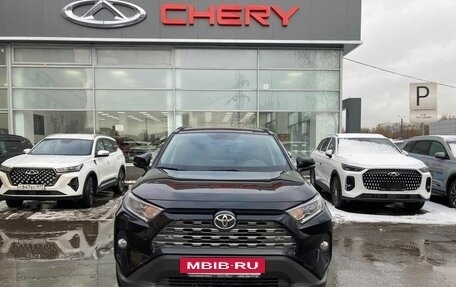 Toyota RAV4, 2021 год, 3 480 000 рублей, 2 фотография