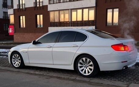 BMW 5 серия, 2011 год, 1 750 000 рублей, 3 фотография