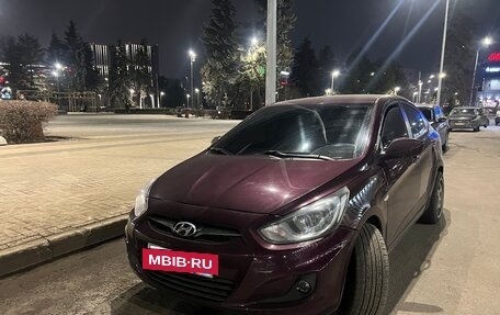 Hyundai Solaris II рестайлинг, 2011 год, 666 000 рублей, 8 фотография