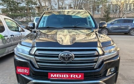 Toyota Land Cruiser 200, 2016 год, 5 400 000 рублей, 4 фотография