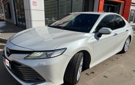 Toyota Camry, 2019 год, 3 600 000 рублей, 2 фотография