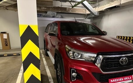 Toyota Hilux VIII, 2018 год, 3 850 000 рублей, 3 фотография