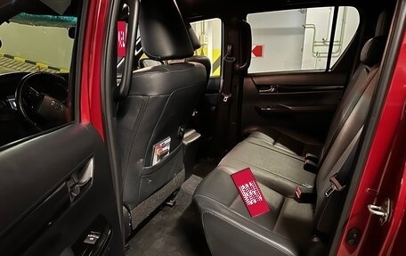 Toyota Hilux VIII, 2018 год, 3 850 000 рублей, 14 фотография