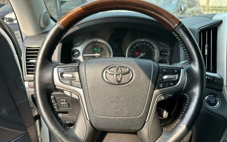 Toyota Land Cruiser 200, 2018 год, 7 980 000 рублей, 17 фотография