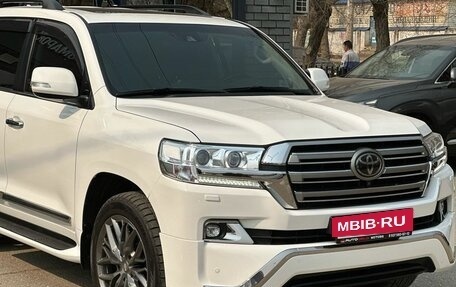 Toyota Land Cruiser 200, 2018 год, 7 980 000 рублей, 8 фотография