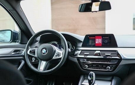 BMW 5 серия, 2020 год, 3 999 999 рублей, 4 фотография