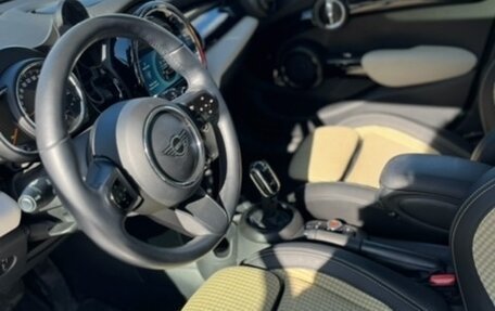 MINI Hatch, 2021 год, 2 950 000 рублей, 4 фотография
