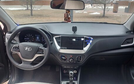 Hyundai Solaris II рестайлинг, 2018 год, 1 250 000 рублей, 2 фотография
