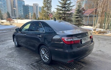 Toyota Camry, 2017 год, 2 100 000 рублей, 7 фотография