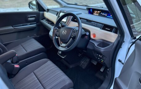 Honda Freed II, 2019 год, 1 700 000 рублей, 10 фотография