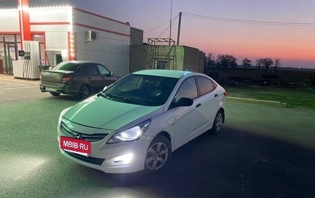 Hyundai Solaris II рестайлинг, 2016 год, 610 000 рублей, 2 фотография