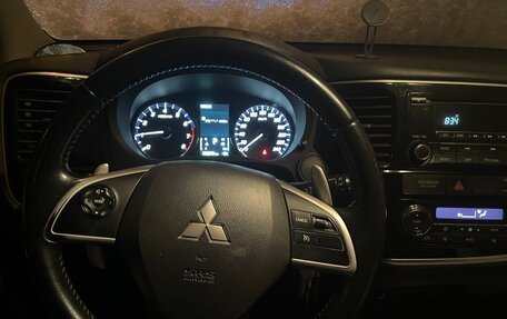 Mitsubishi Outlander III рестайлинг 3, 2013 год, 1 230 000 рублей, 3 фотография