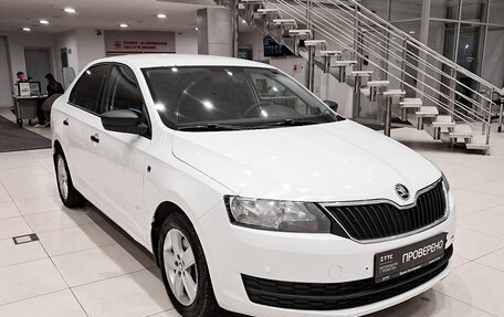 Skoda Rapid I, 2017 год, 899 000 рублей, 7 фотография