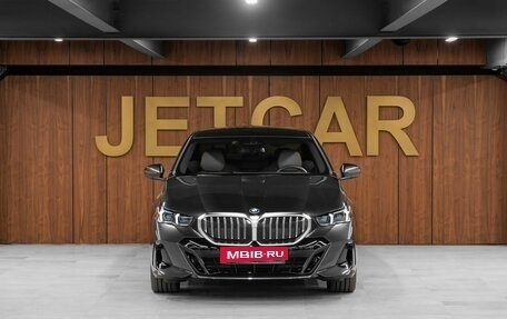 BMW 5 серия, 2024 год, 10 390 000 рублей, 2 фотография