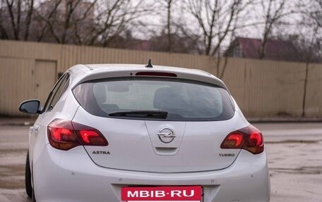 Opel Astra J, 2011 год, 740 000 рублей, 5 фотография