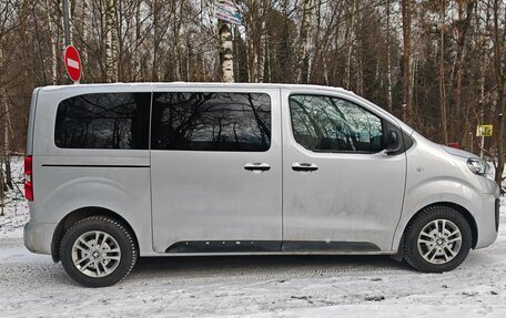 Peugeot Traveller I, 2020 год, 3 850 000 рублей, 6 фотография