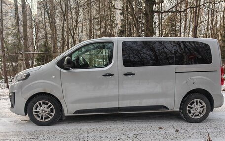 Peugeot Traveller I, 2020 год, 3 850 000 рублей, 4 фотография