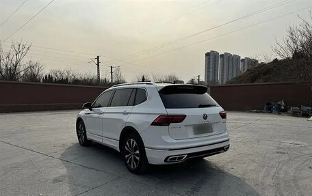 Volkswagen Tiguan II, 2021 год, 2 799 099 рублей, 4 фотография