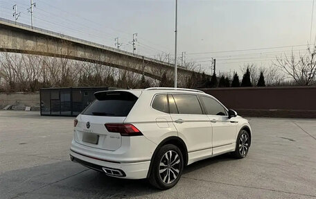 Volkswagen Tiguan II, 2021 год, 2 799 099 рублей, 6 фотография