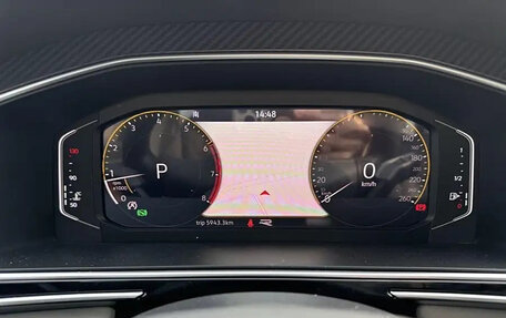 Volkswagen Tiguan II, 2021 год, 2 799 099 рублей, 9 фотография
